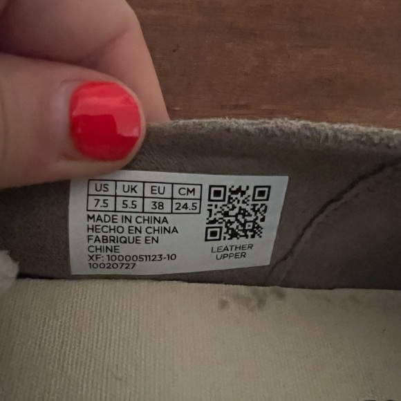 Tom’s Gray Suede Slip-On Shoes size 7.5 - Picture 4 of 7